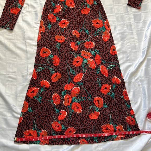 Free People Romance Retro Midi Dress with Poppy Floral Details - Picture 13 of 16